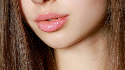 8 Essential Lip Care Tips: How to Prevent Chapped Lips in Winter